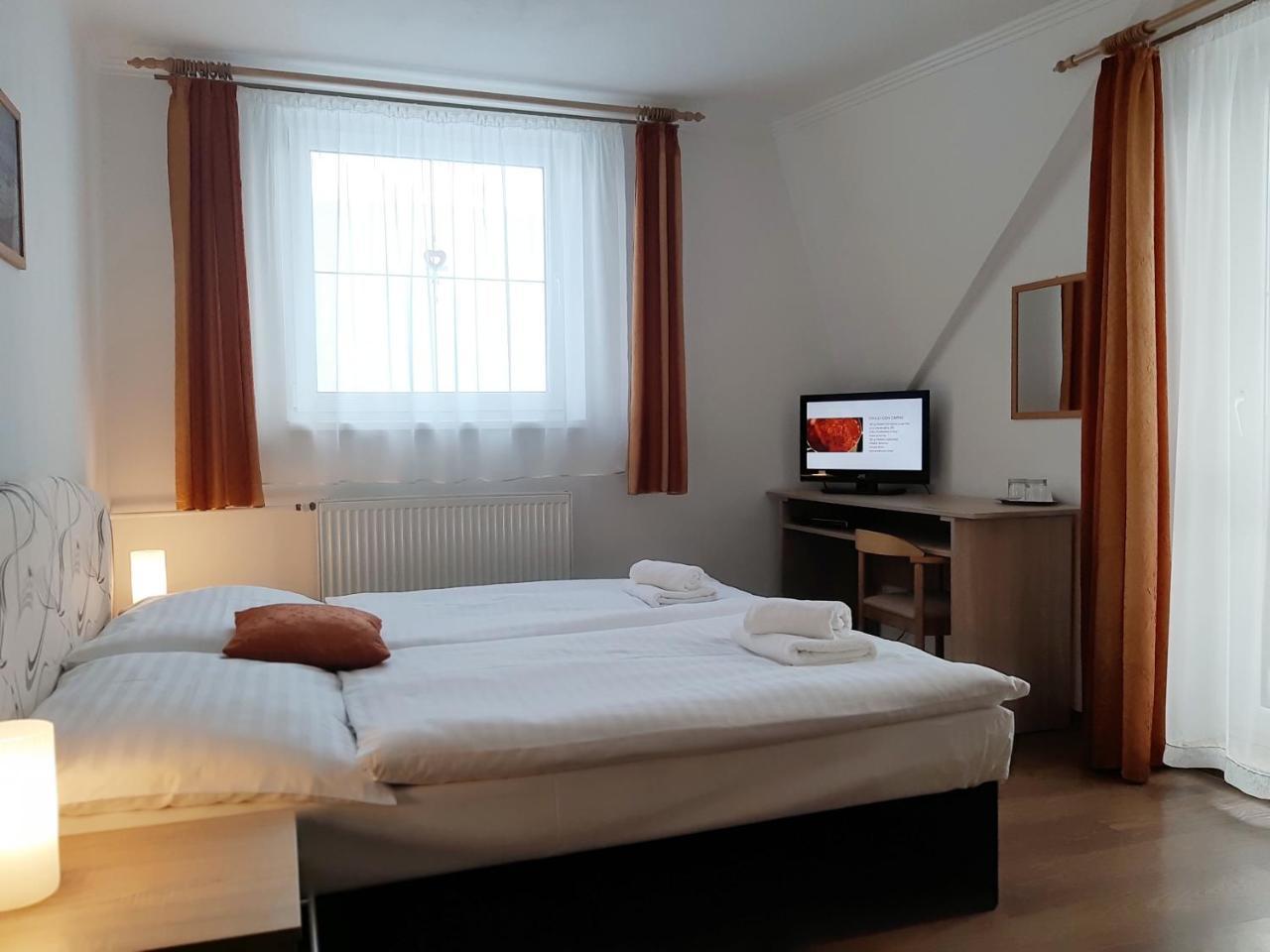 Penzion Lúčky Bagian luar foto